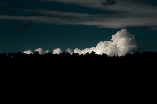 Fotos de stock gratuitas de blanco, horizonte, nubes