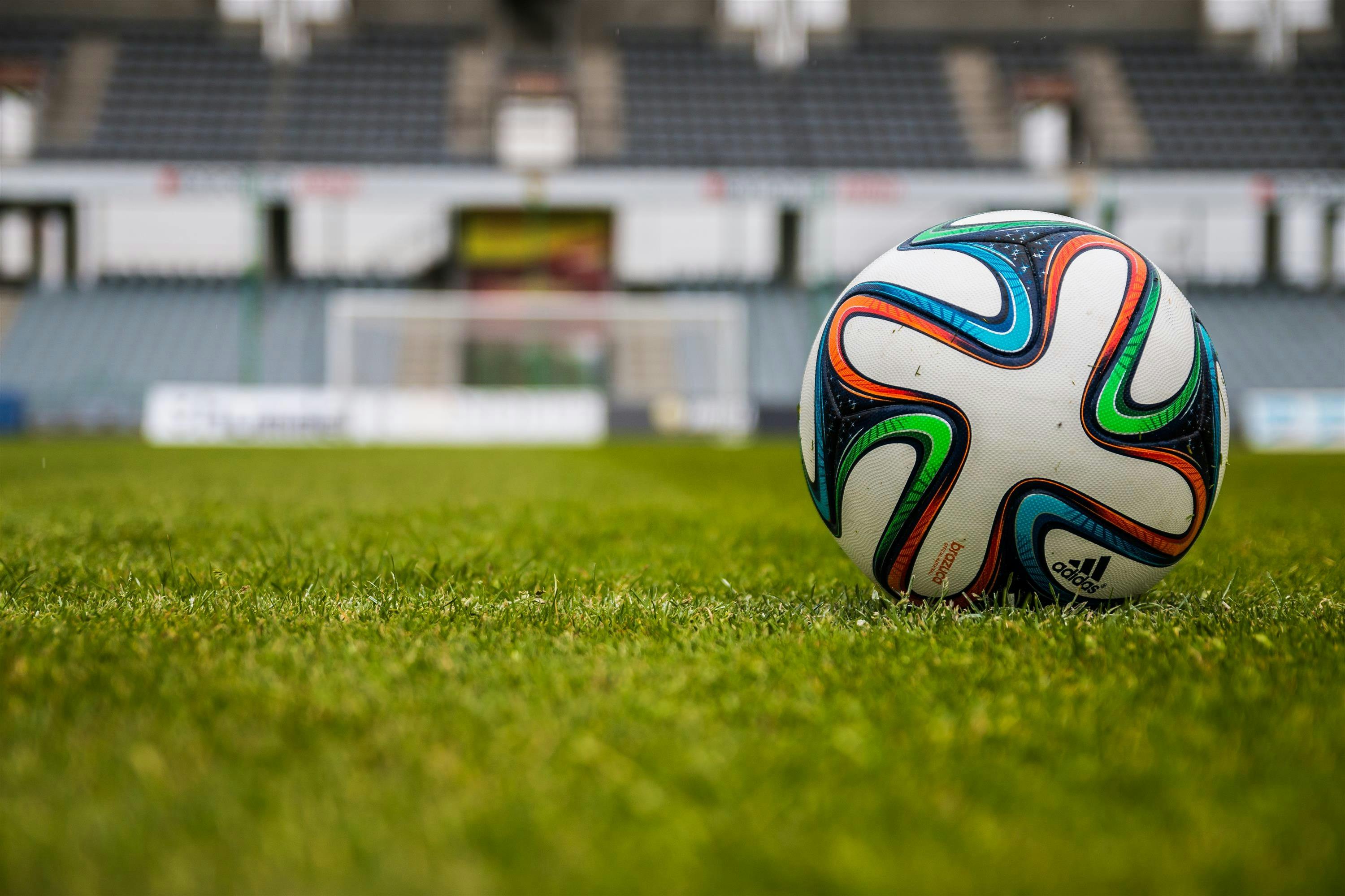 Foto De Stock Gratuita Sobre Balón De Fútbol Campo Campo De Deportes 