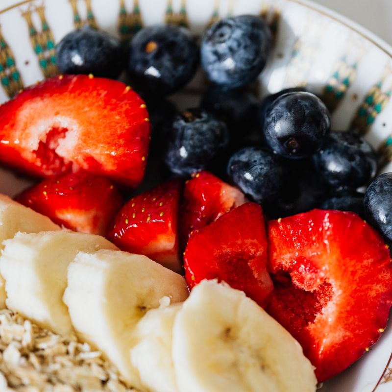 Instant Pot Steel Cut Oatmeal with Berries
