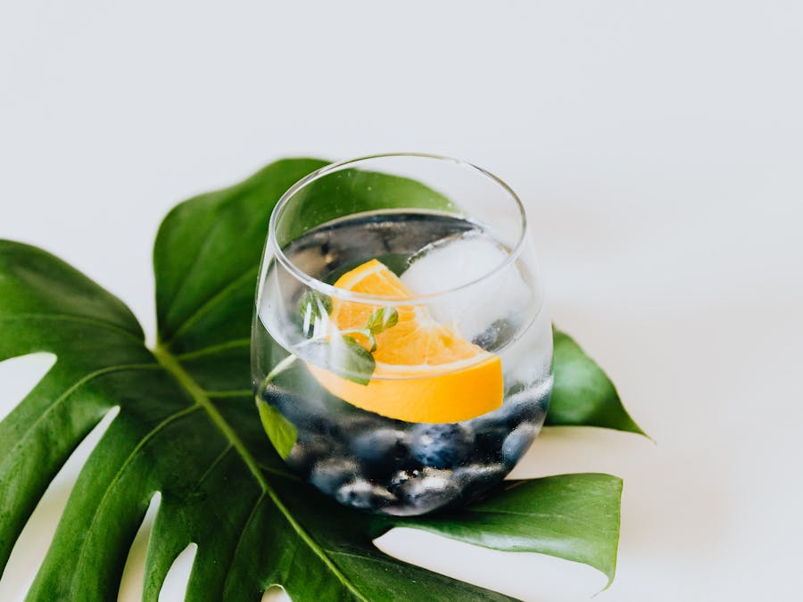 Is it OK to drink water with lemon all day?