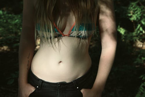 Free stock photo of belly button, bikini, casual