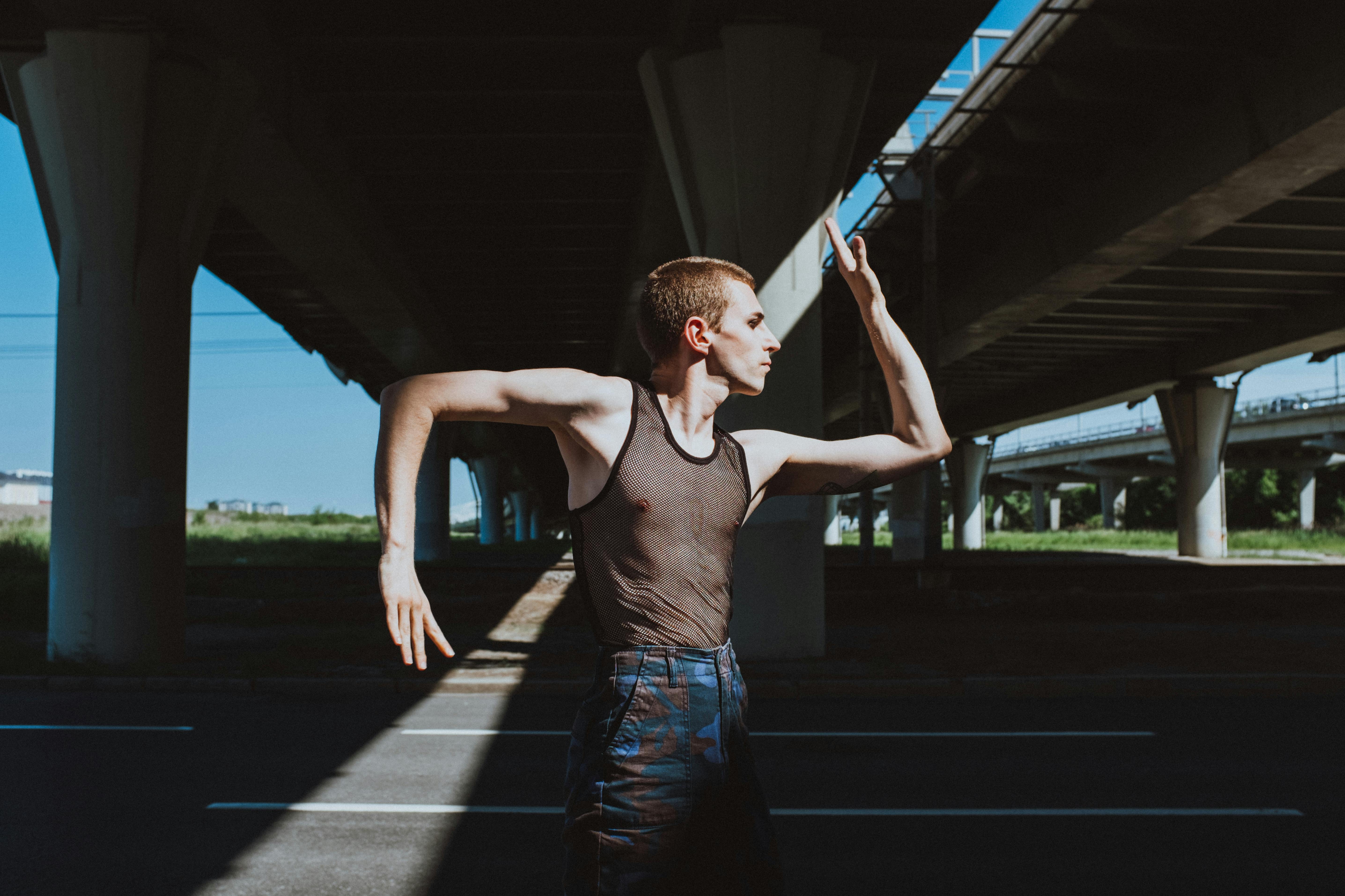 What age each gender finds most attractive?