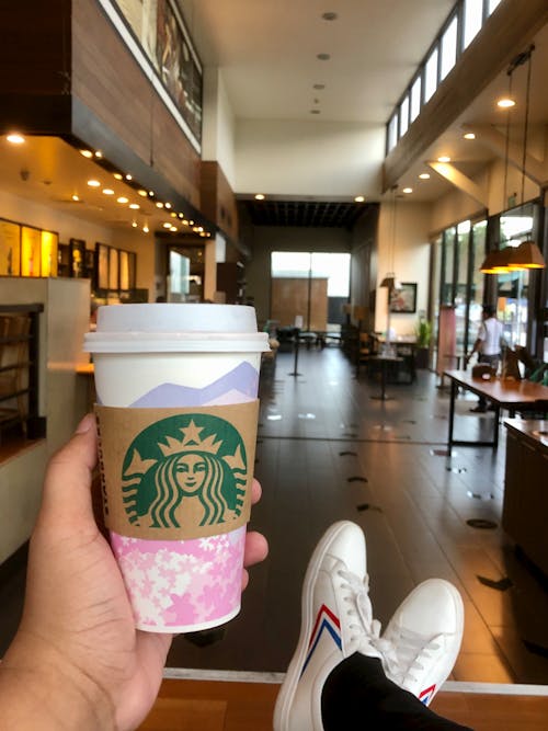 Gratis lagerfoto af glæde, kaffe, Starbucks