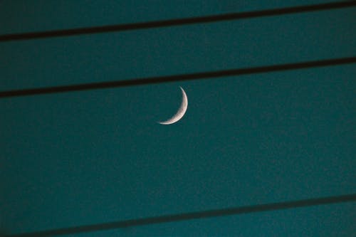 Kostnadsfri bild av halv måne, månebakgrund, natt