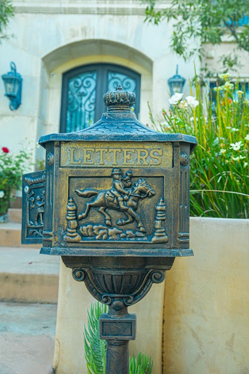 Boîte Aux Lettres En Métal Bleu Et Noir