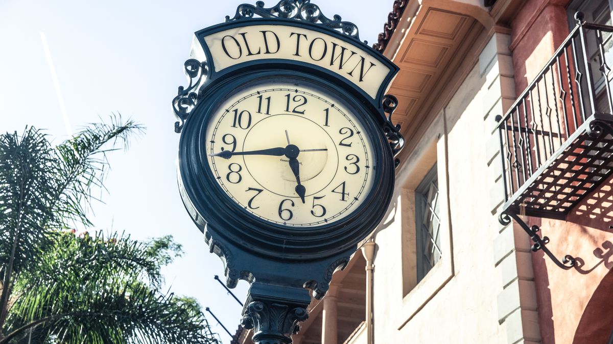 Best Back-To-School Giveaways in Santa Ana, CA: 2026 Local Guide