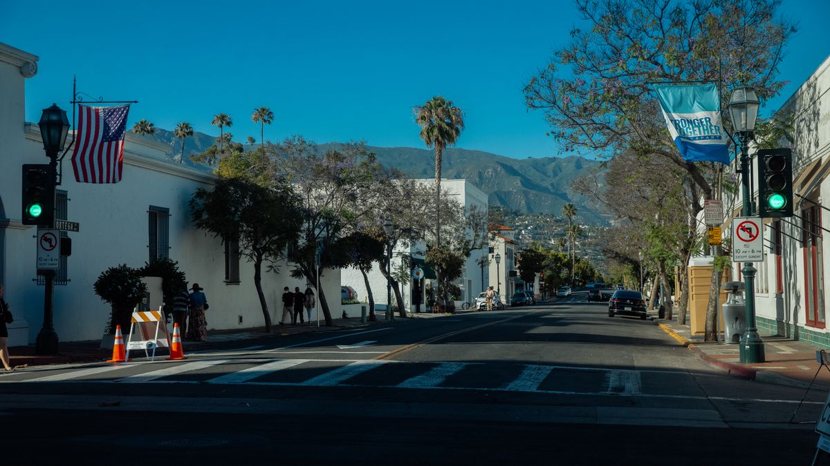 How to Enter Tech Giveaways in Santa Ana, California Without Scams