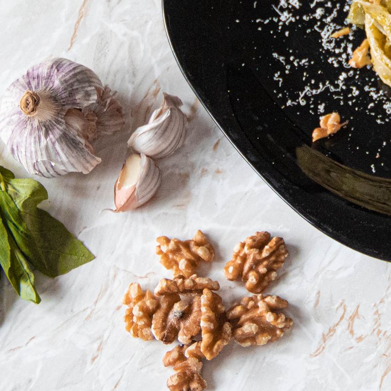 Italian Pesto Rosso and Roasted Walnut Dip