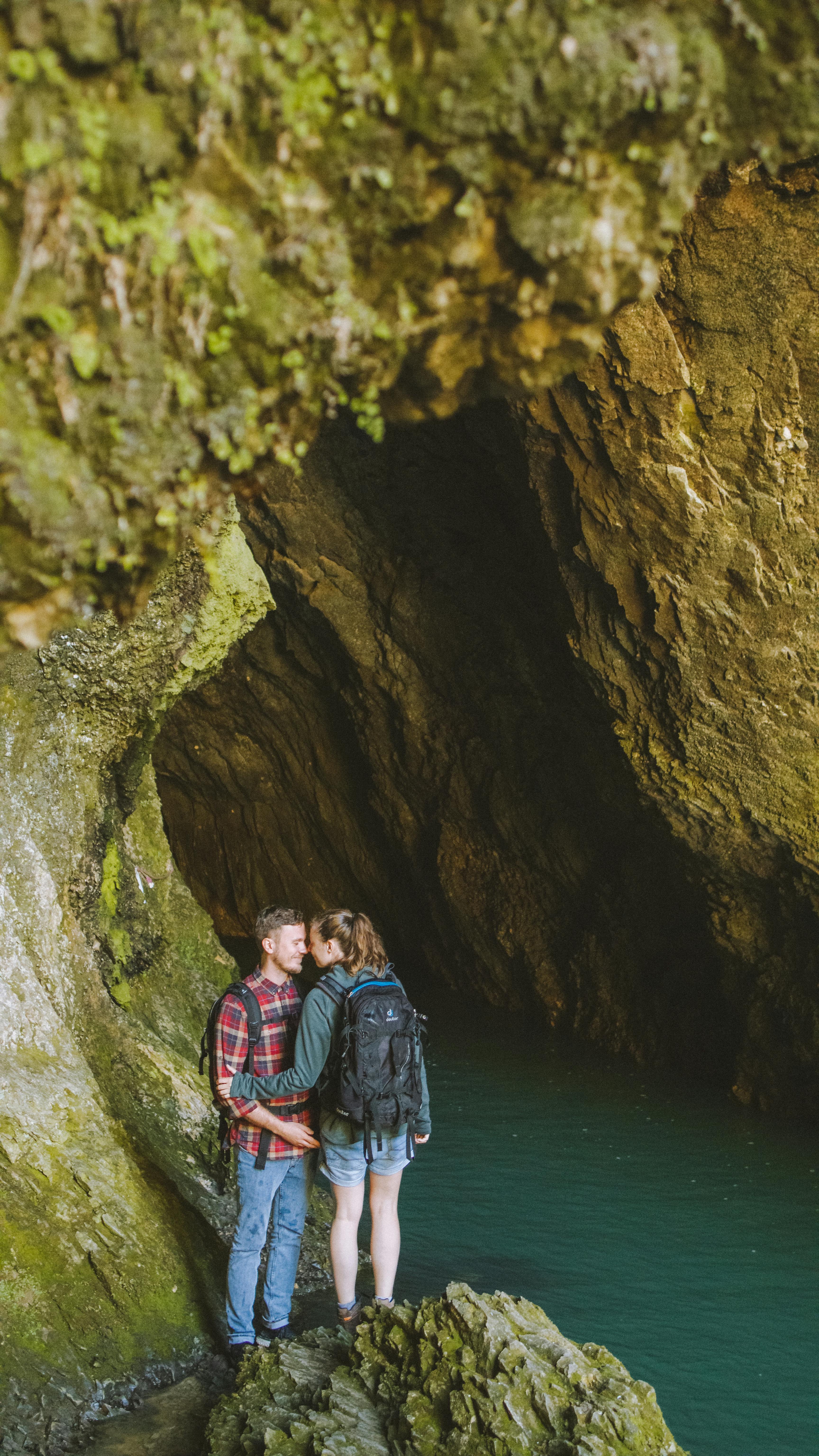 Uncover Bristol's Best-Kept Secrets: 7 Hidden Lunch Spots Locals Love