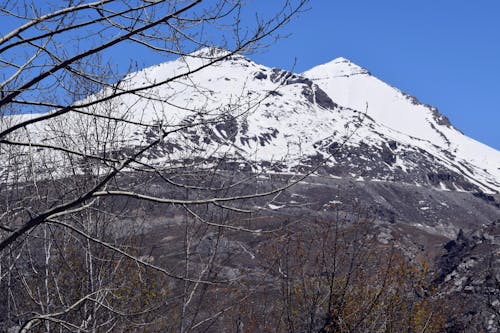 山, 山の背景, 山岳地帯の無料の写真素材