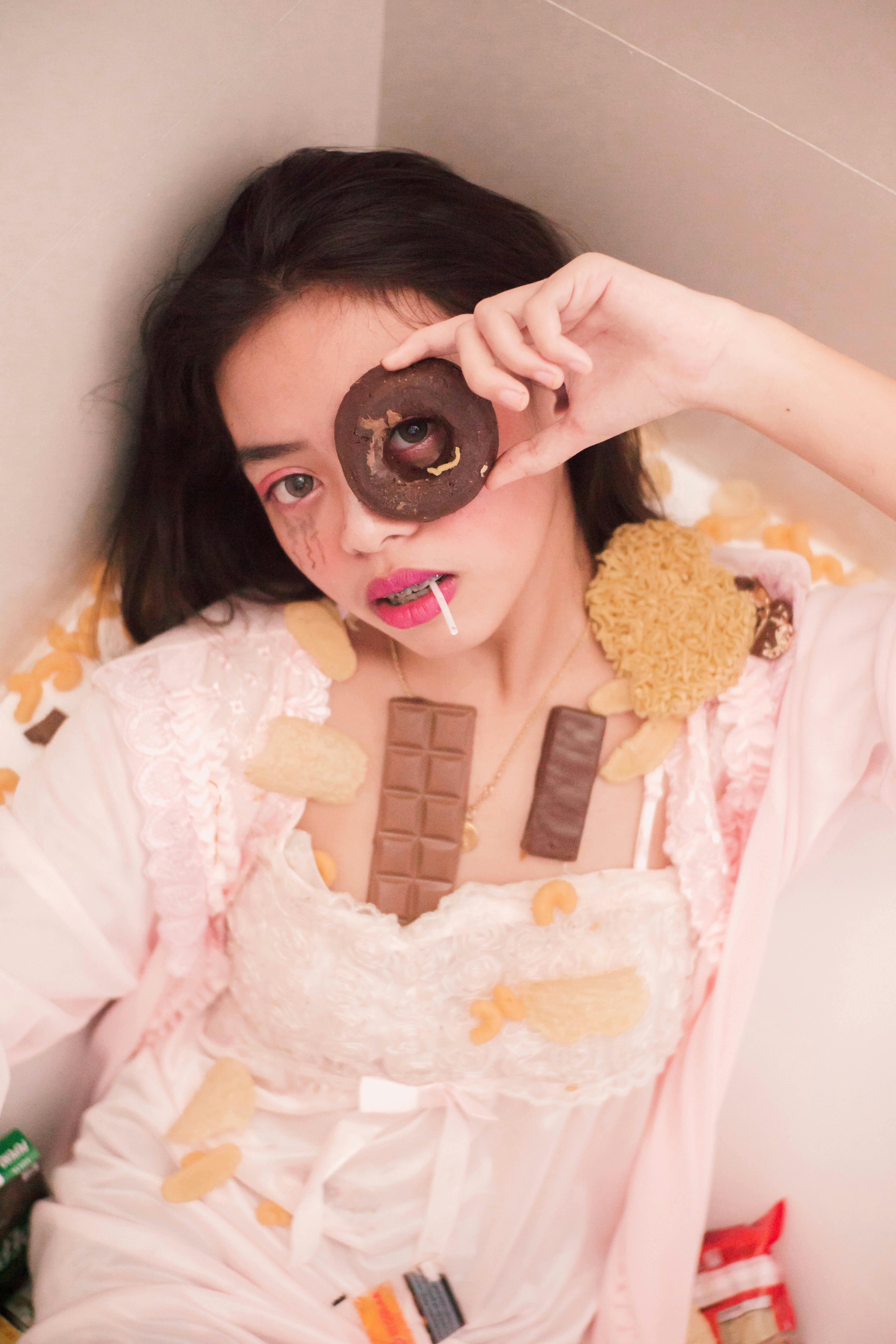 When should I eat dark chocolate?