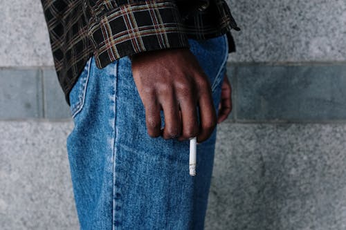 Безкоштовне стокове фото на тему «Анонімний, афроамериканський, джинси»