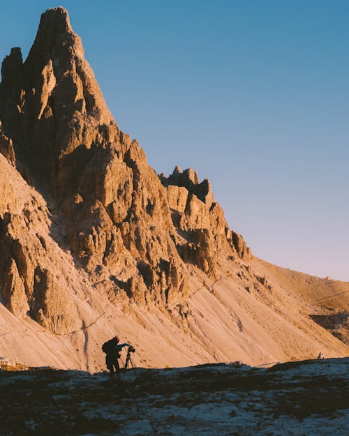 Darmowe zdjęcie z galerii z formacja skalna, góra, kopiowanie