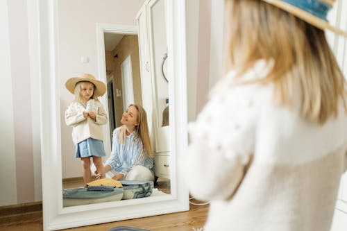 Foto d'estoc gratuïta de a casa, adult, adult madur