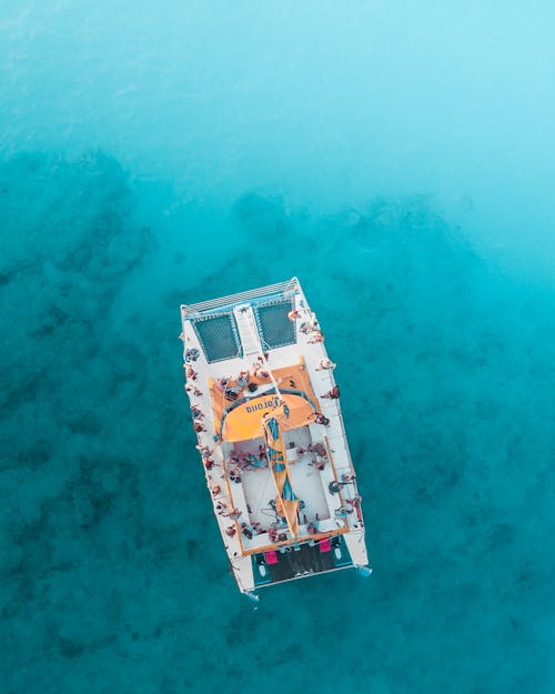 Imagine de stoc gratuită din barcă cu pânze, fotografie aeriană, fotografie cu drona