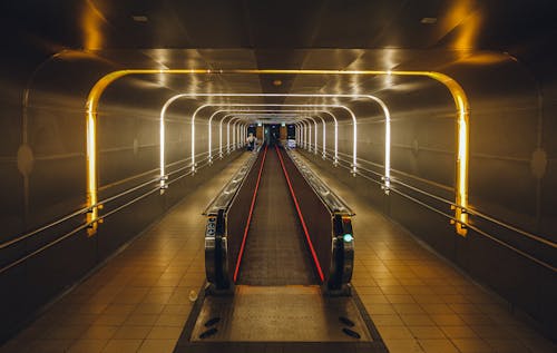 Základová fotografie zdarma na téma pohybující se chodník, technologie, tunel