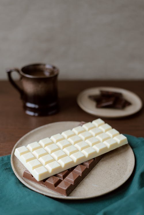 Chocolate Doce E Café Na Mesa