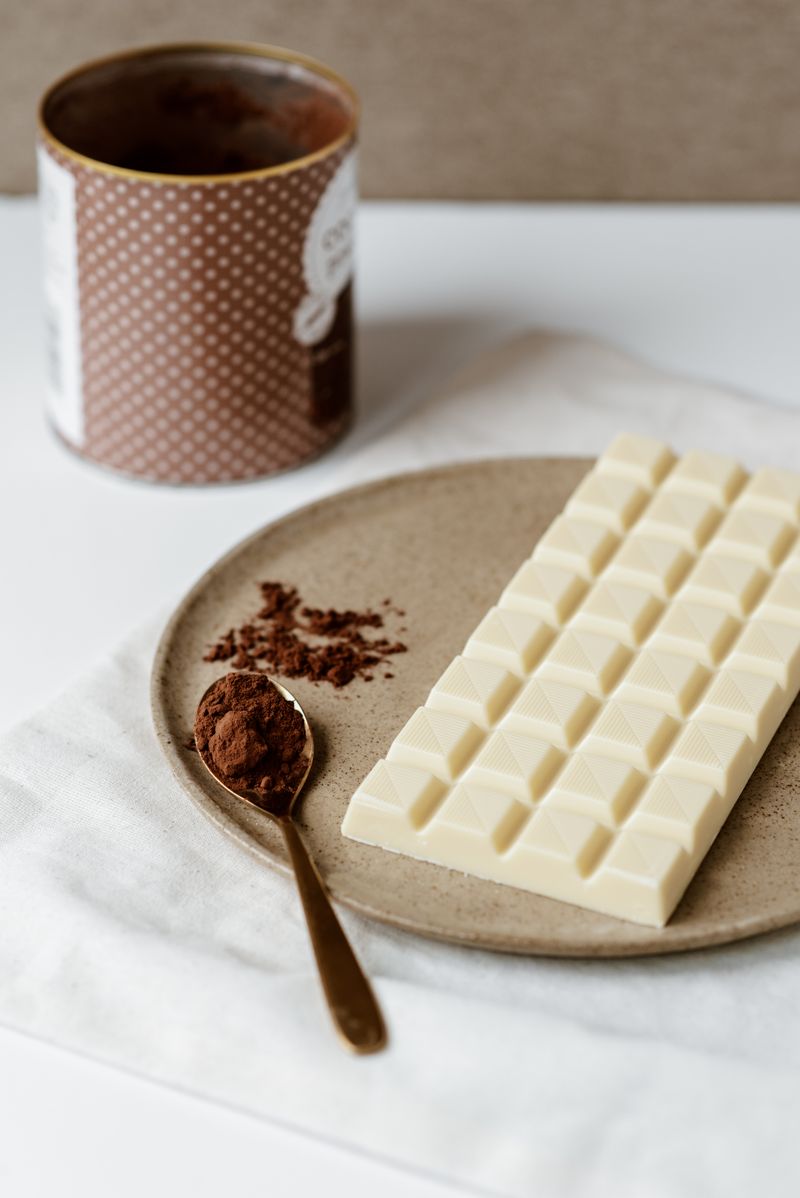 Granos de cacao y chocolate