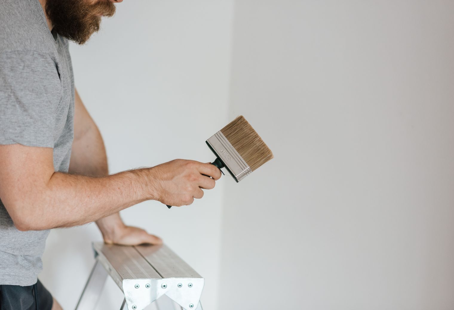Plastering and Skimming in Southend — a freshly painted, spotless finish