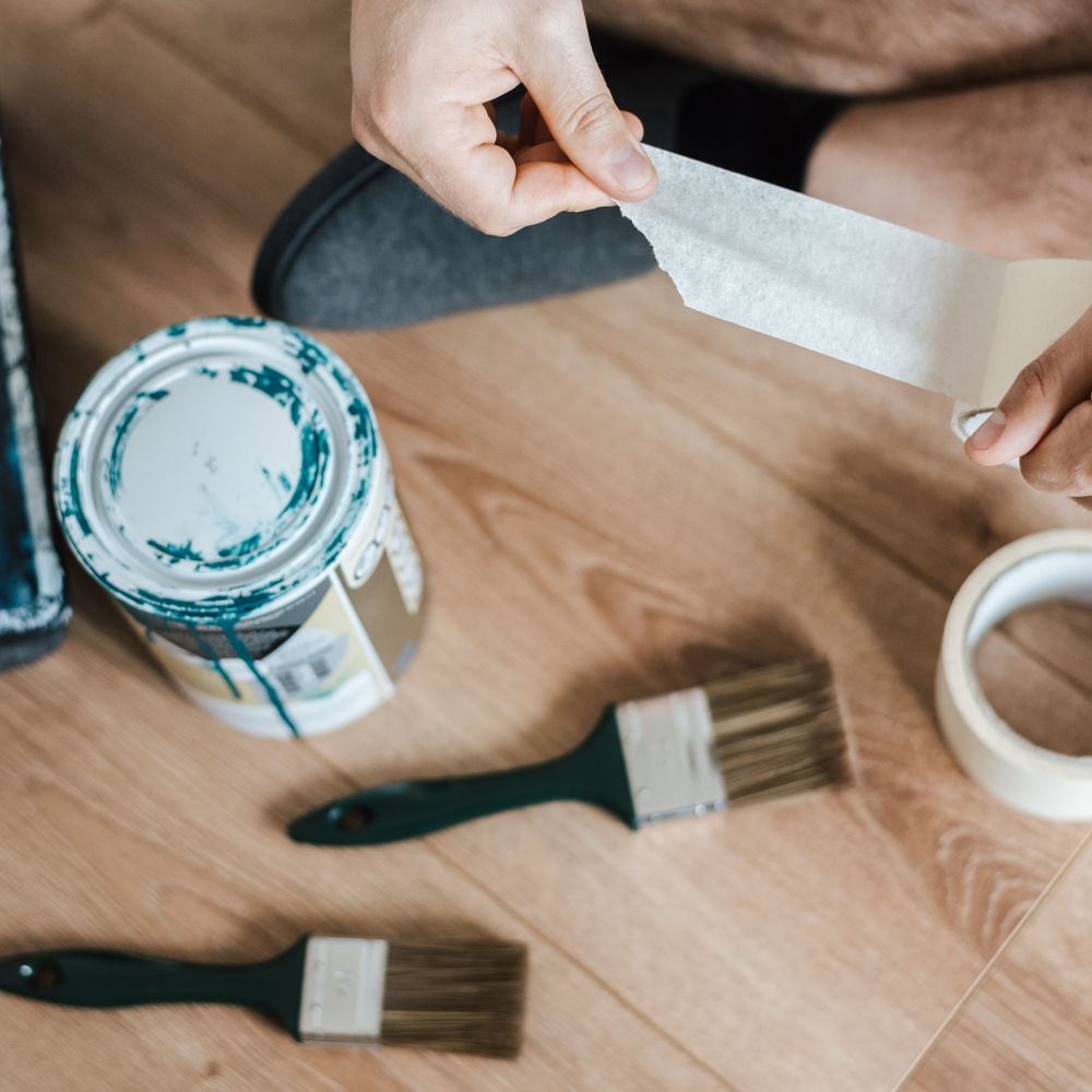 Bean — professional packers wrapping and boxing belongings