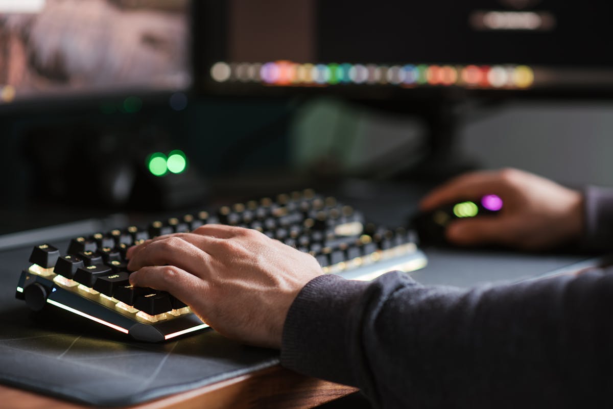 Enclosed 3D printer suitable for automotive restoration printing