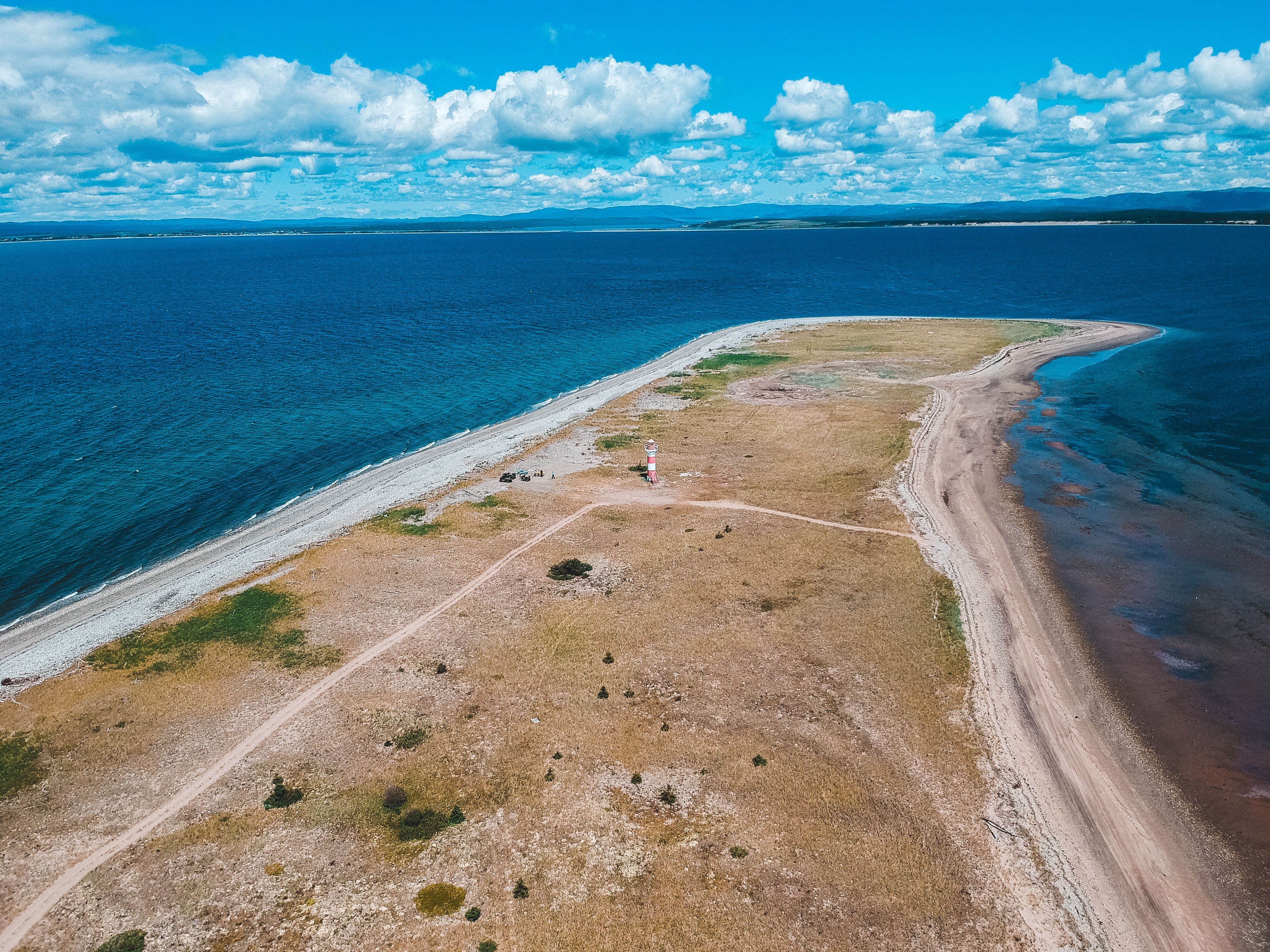 Rose Island Lighthouse trust launches executive director search ahead of milestone 2026 season — Photo by Erik Mclean on Pexe