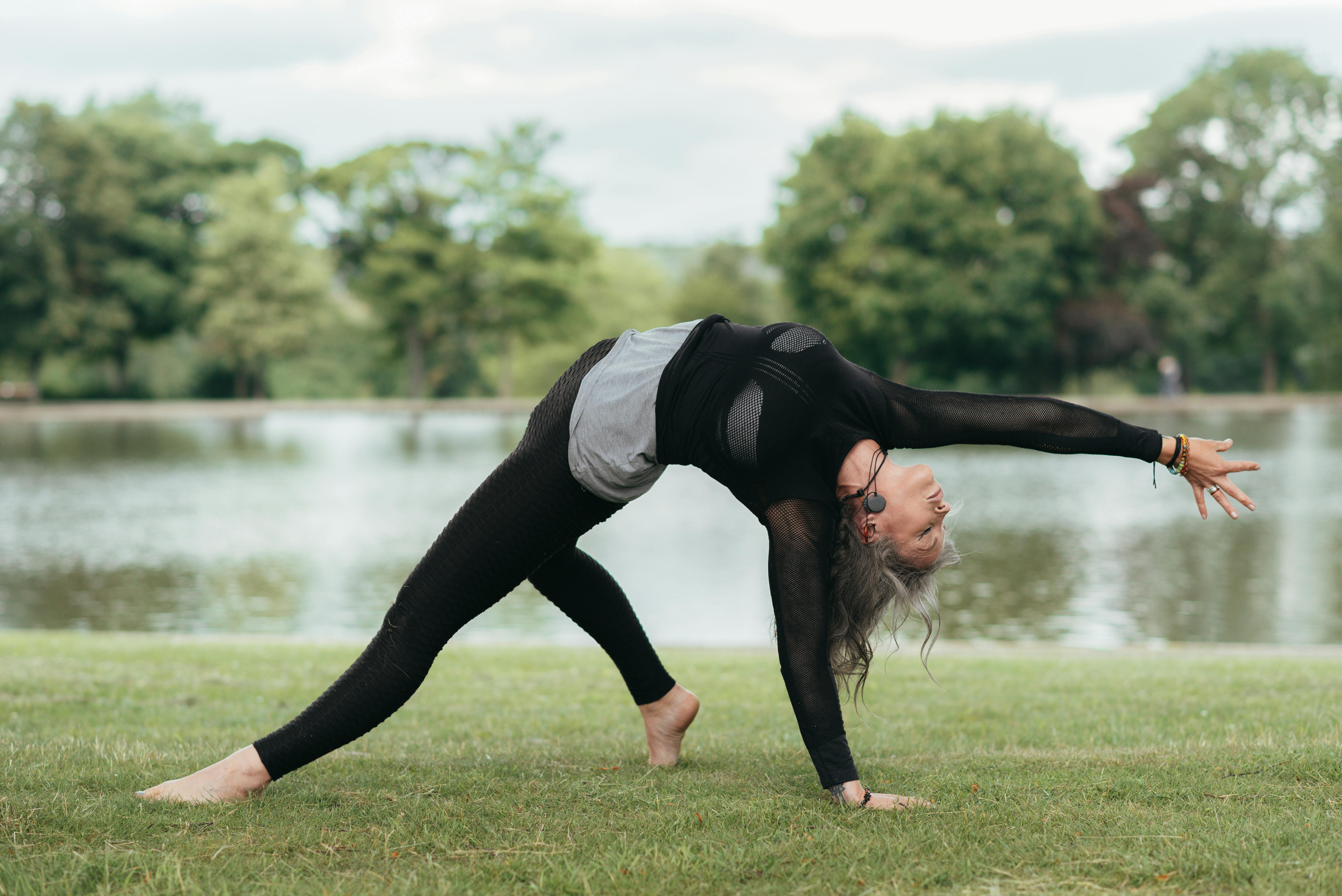 Parighasana (Gate Pose) - Yoga Asana