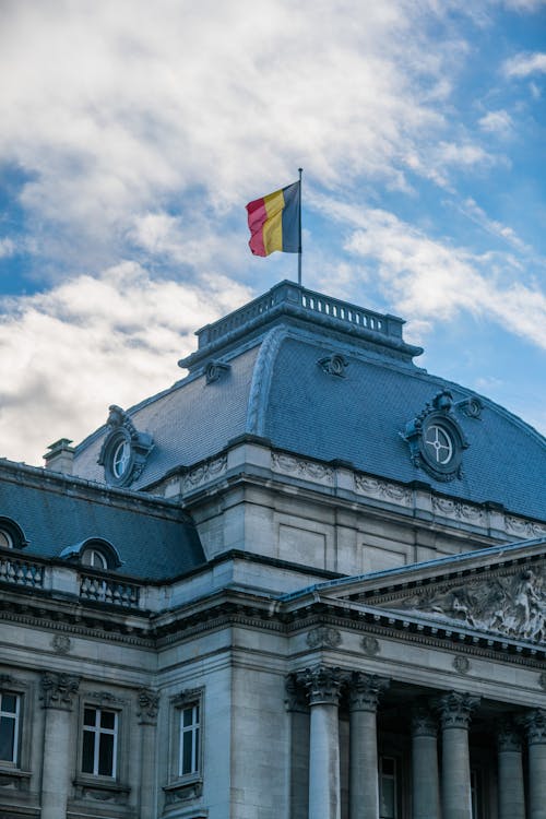 Kostnadsfri bild av arkitektonisk, belgien, blå himmel