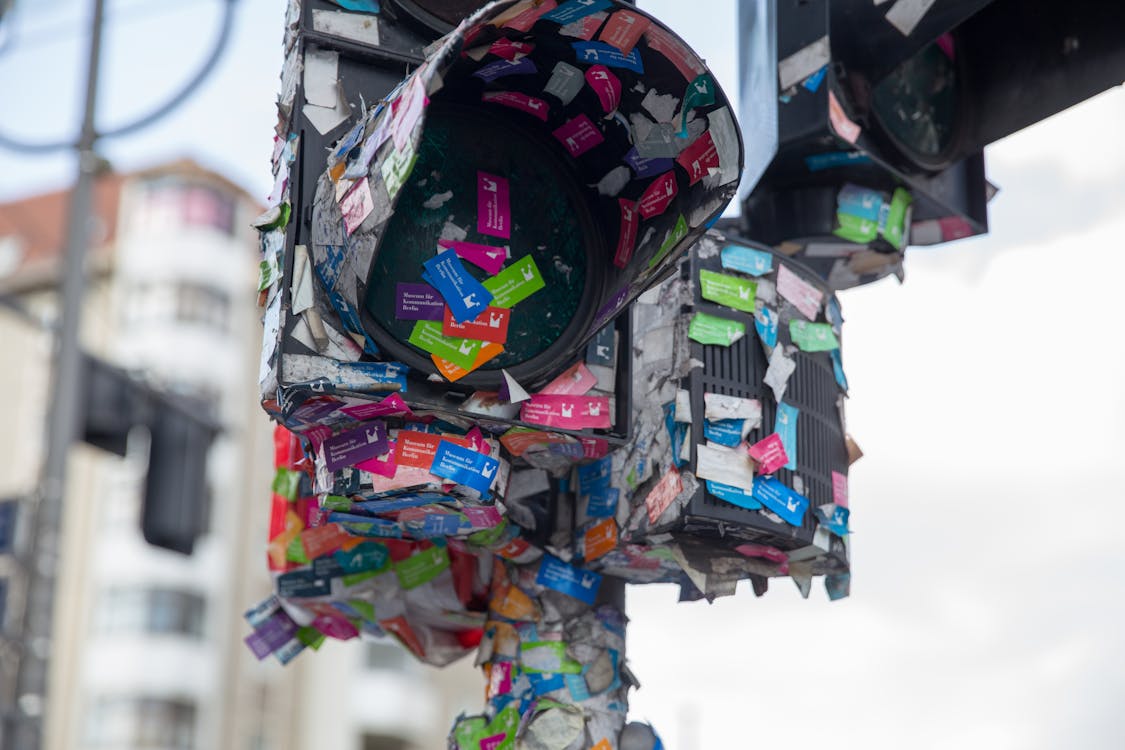 Kostenloses Stock Foto zu aufkleber, berlin, beschädigt