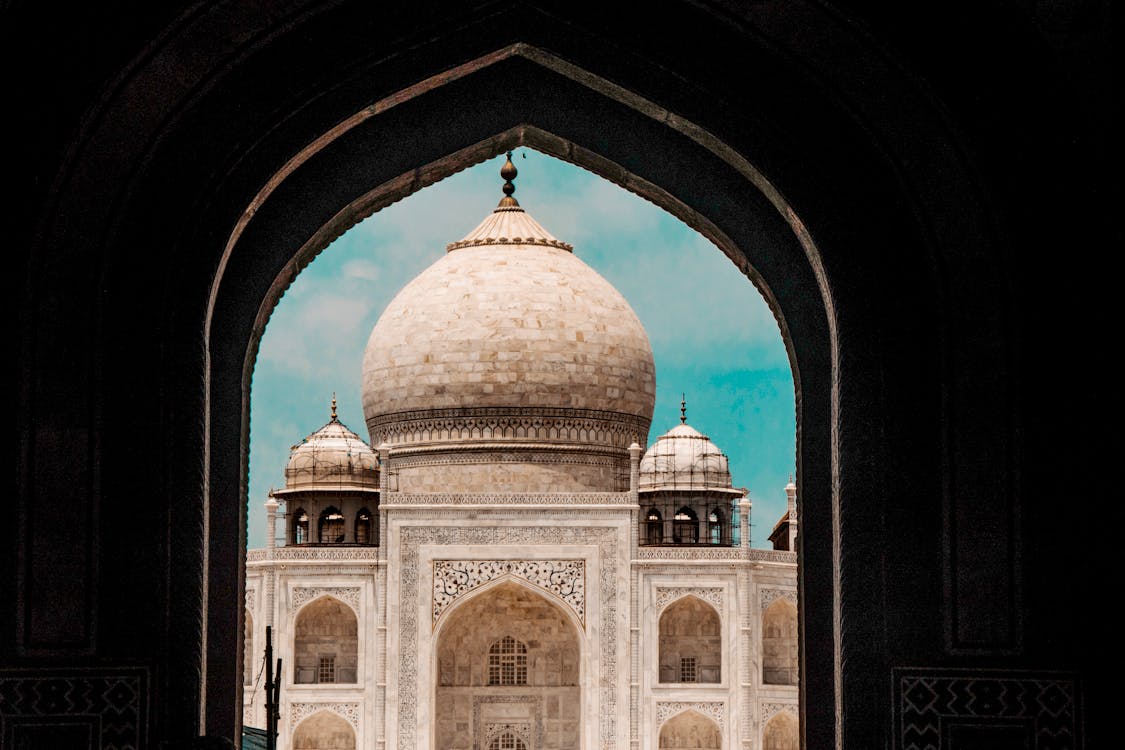 Arched Entrance to Taj Mahal 