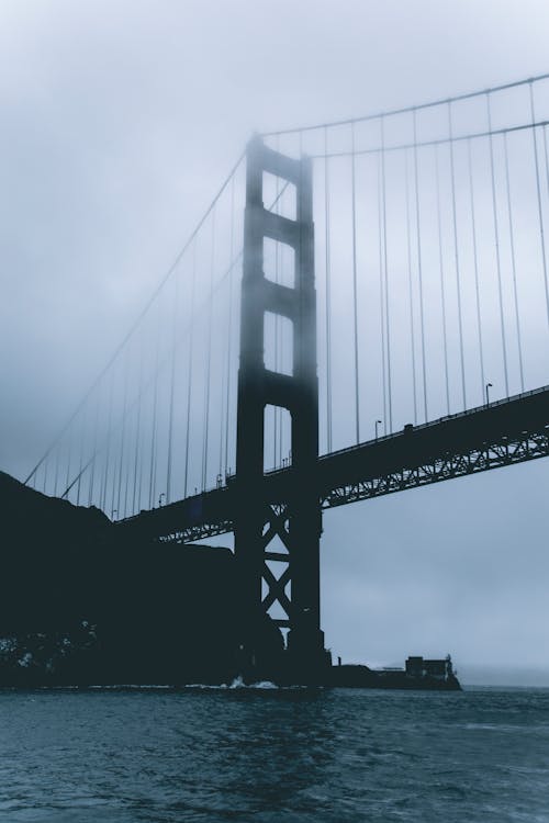 Free Grayscale Photo of Golden Gate Bridge Stock Photo