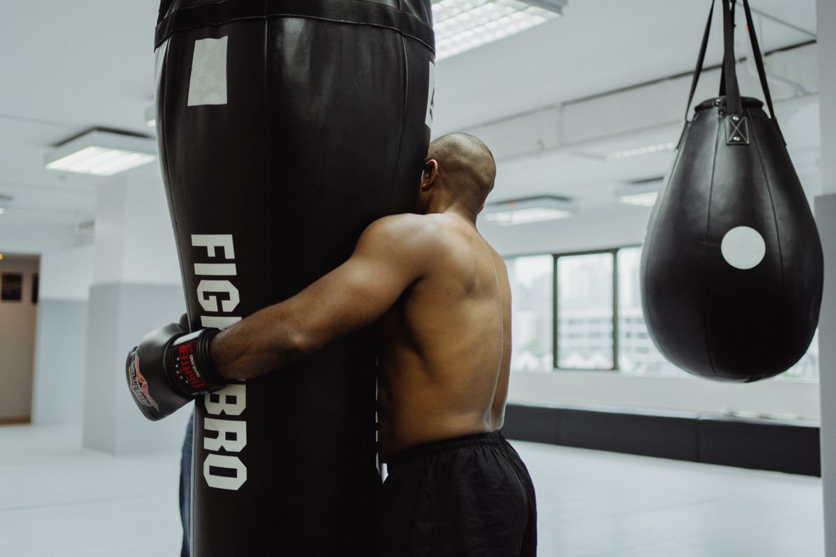 Boxing Workouts for Fitness: Burn Fat and Relieve Stress