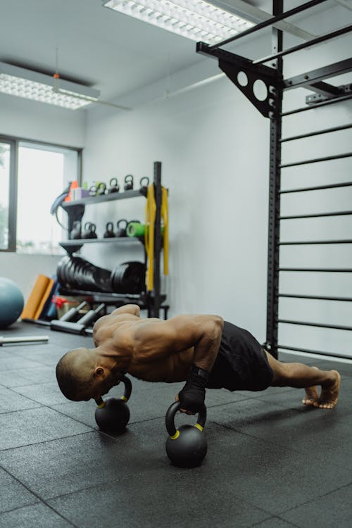 Kostnadsfri bild av armhävningar, fitness, kettle