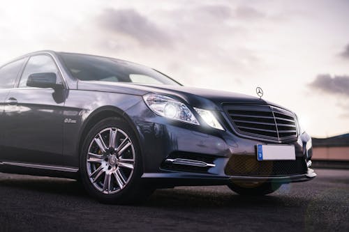 Gratis arkivbilde med black-bil, logo, mercedes-benz