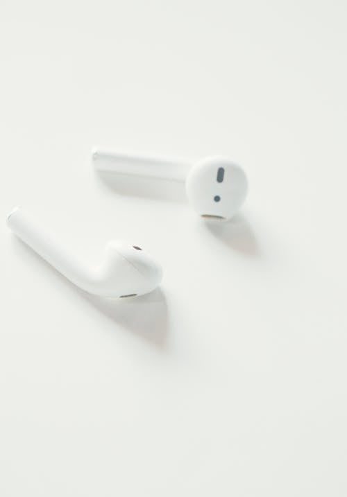 Fotobanka s bezplatnými fotkami na tému airpods, bezdrôtový, biele pozadie