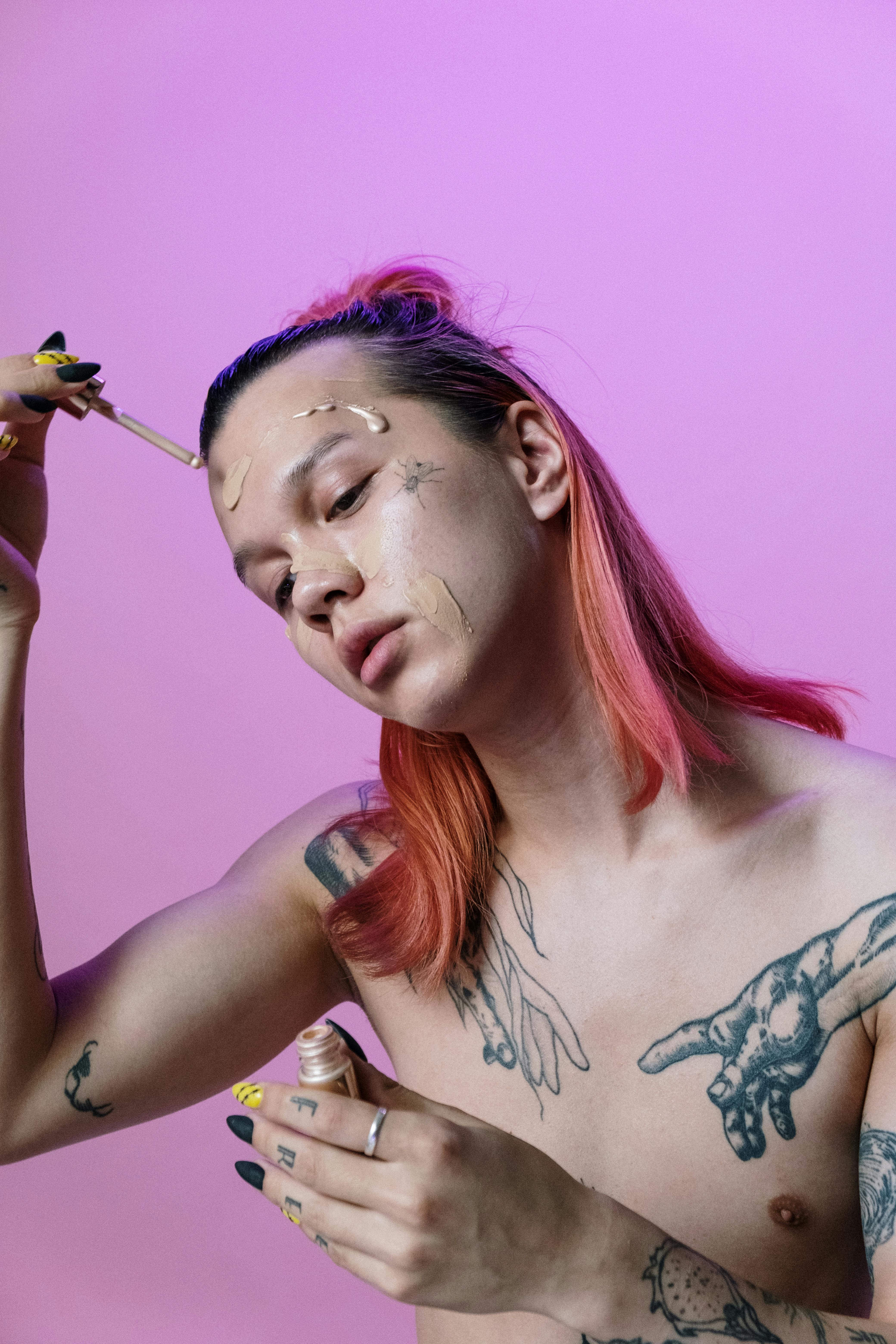 De franc Foto d'estoc gratuïta de aplicació cosmètica, aplicant, Art corporal Foto d'estoc