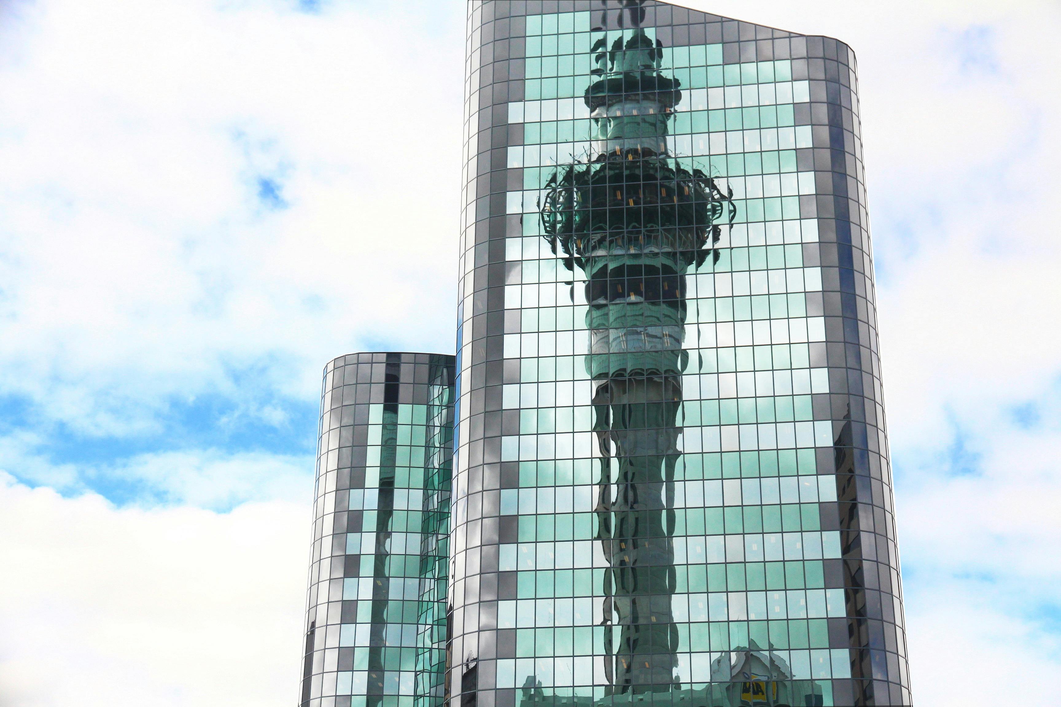 Obtenir son permis de résidence via la scolarité : Mode d'emploi