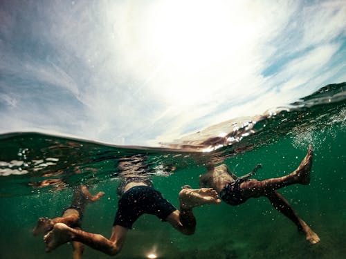 Kostenloses Stock Foto zu action, badehose, baden