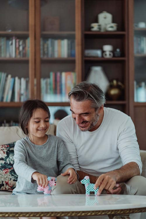 adam, baba, beraber içeren Ücretsiz stok fotoğraf