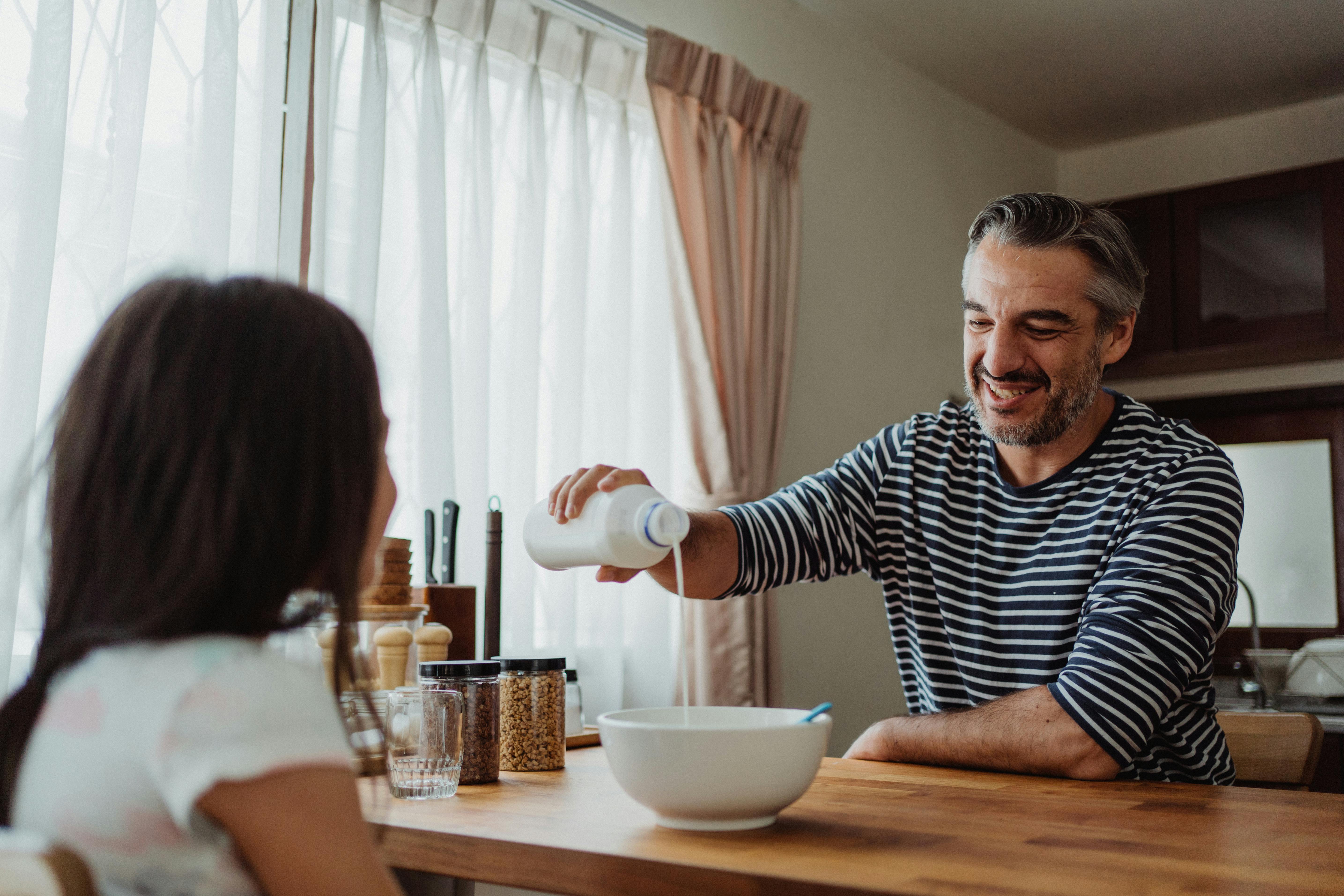 real estate buy sell rent buying and selling of own real estate — Photo by Ketut Subiyanto on Pexels