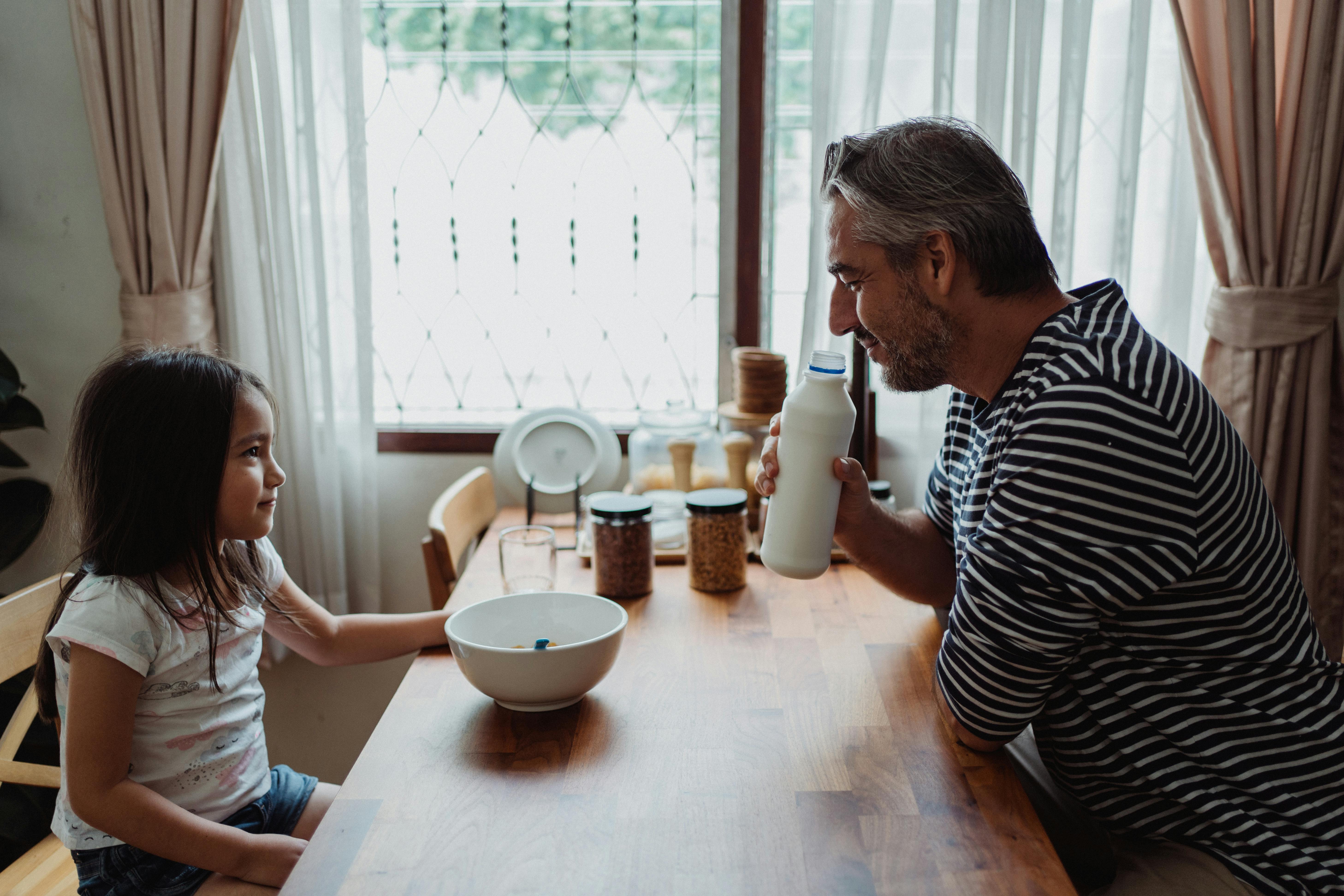 real estate buy sell rent real estate buy sell agreement — Photo by Ketut Subiyanto on Pexels