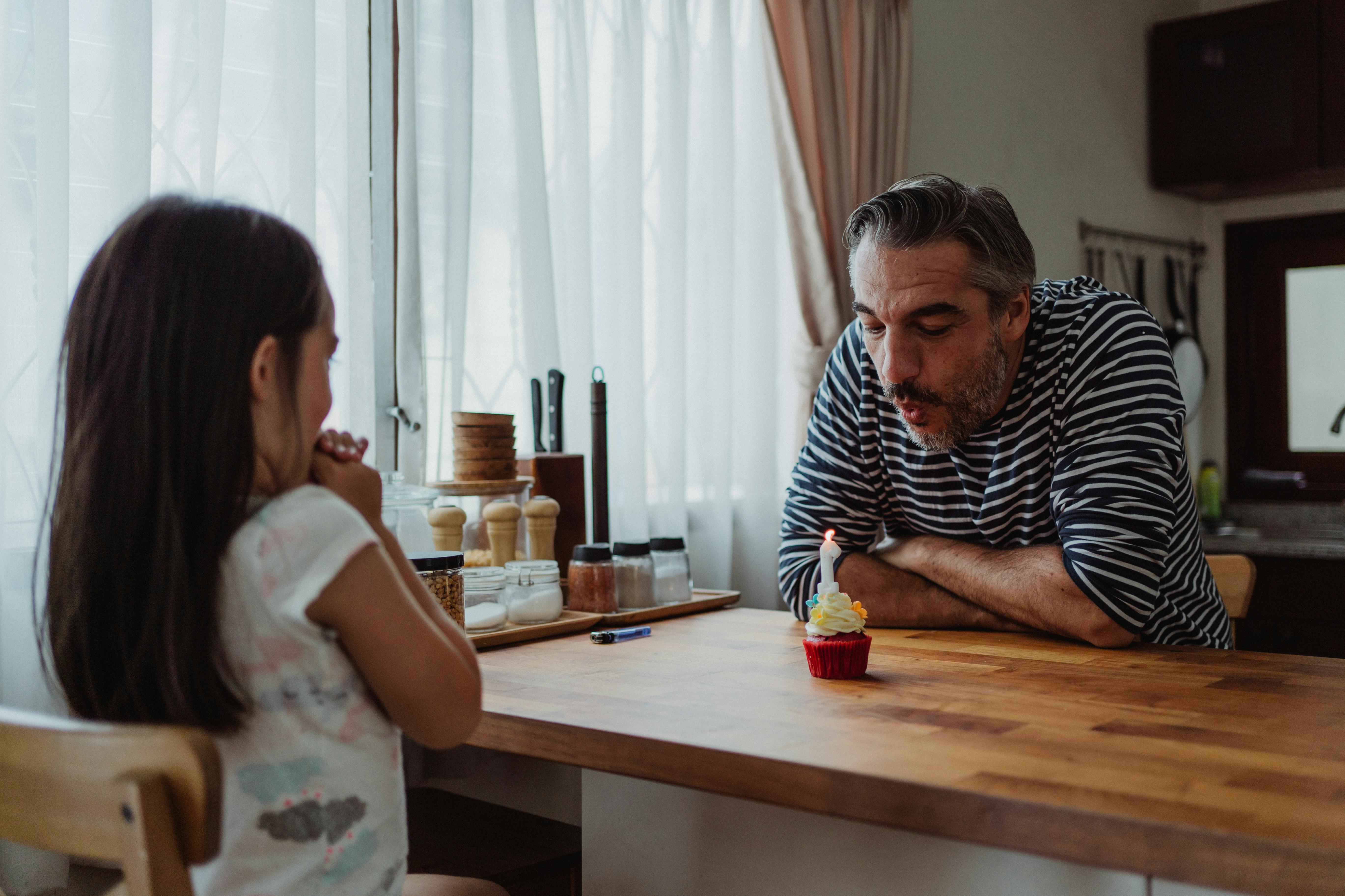 real estate buy sell rent real estate buying & selling brokerage — Photo by Ketut Subiyanto on Pexels
