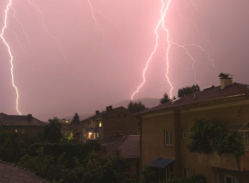 Kostenloses Stock Foto zu blitzschlag, gewitter, schlechtes wetter