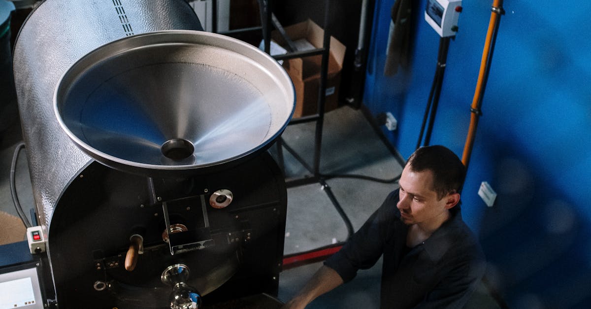 技藝閃耀國際舞台 中臺科大食品科技系奪職人傳承新秀選拔雙優勝