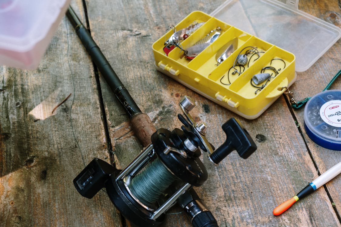 Black and Silver Fishing Reel