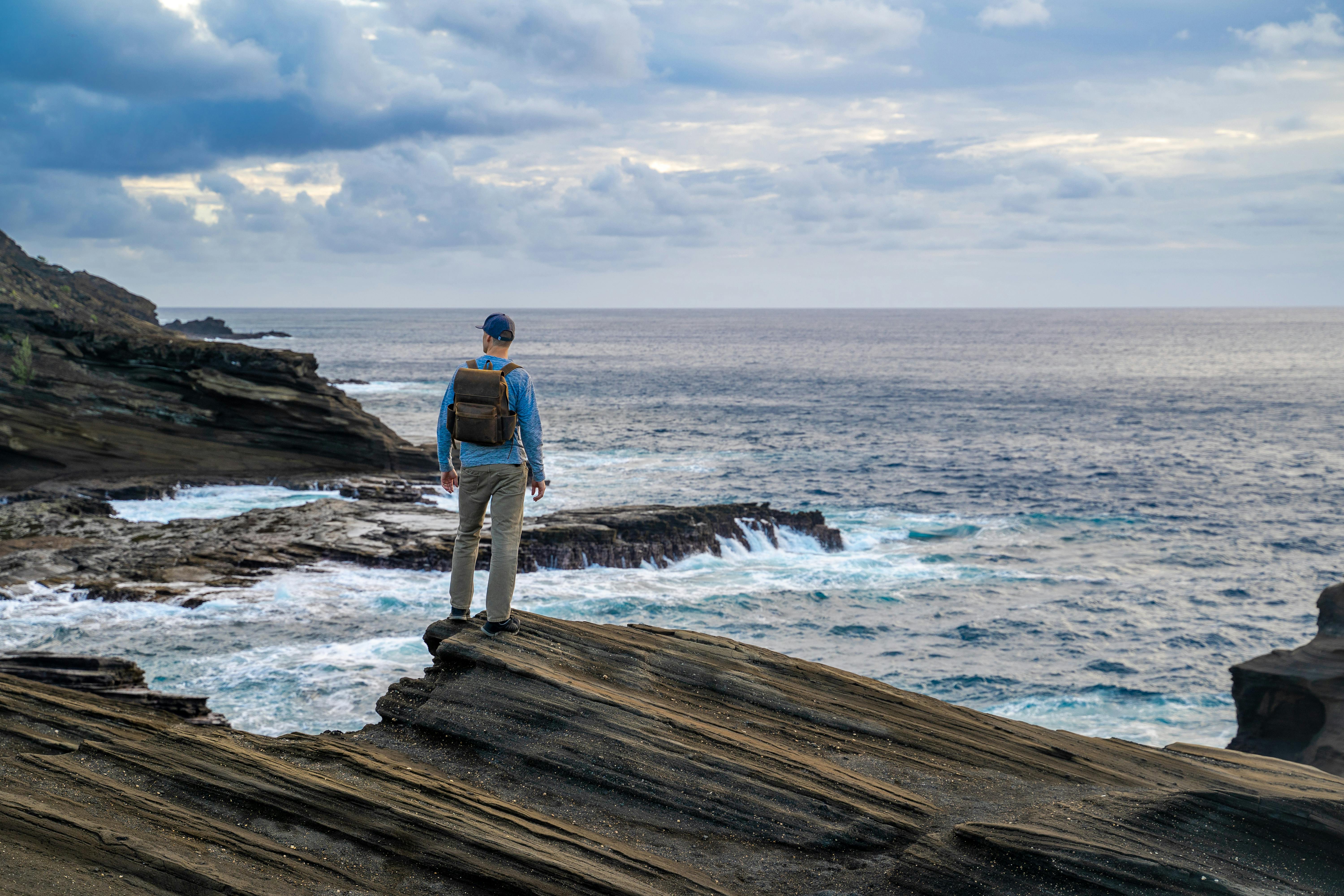 Bagsmart totes, backpacks and travel gear are up to 49% off on Amazon — Photo by Peter Fowler on Pexels