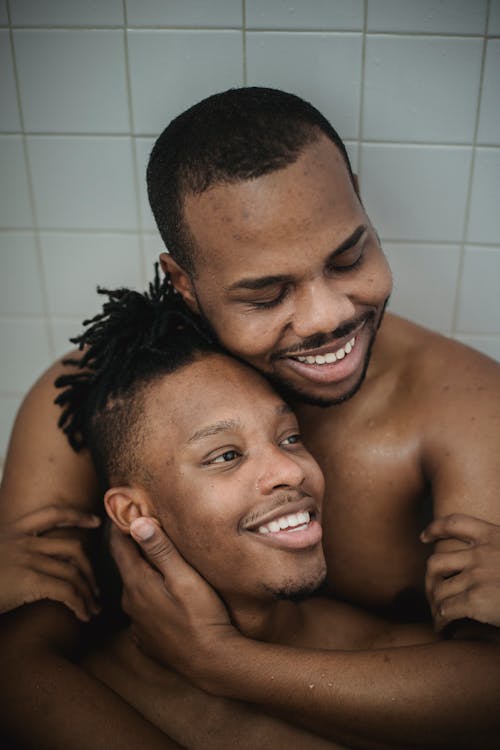 Free Couple Hugging in Bathroom  Stock Photo