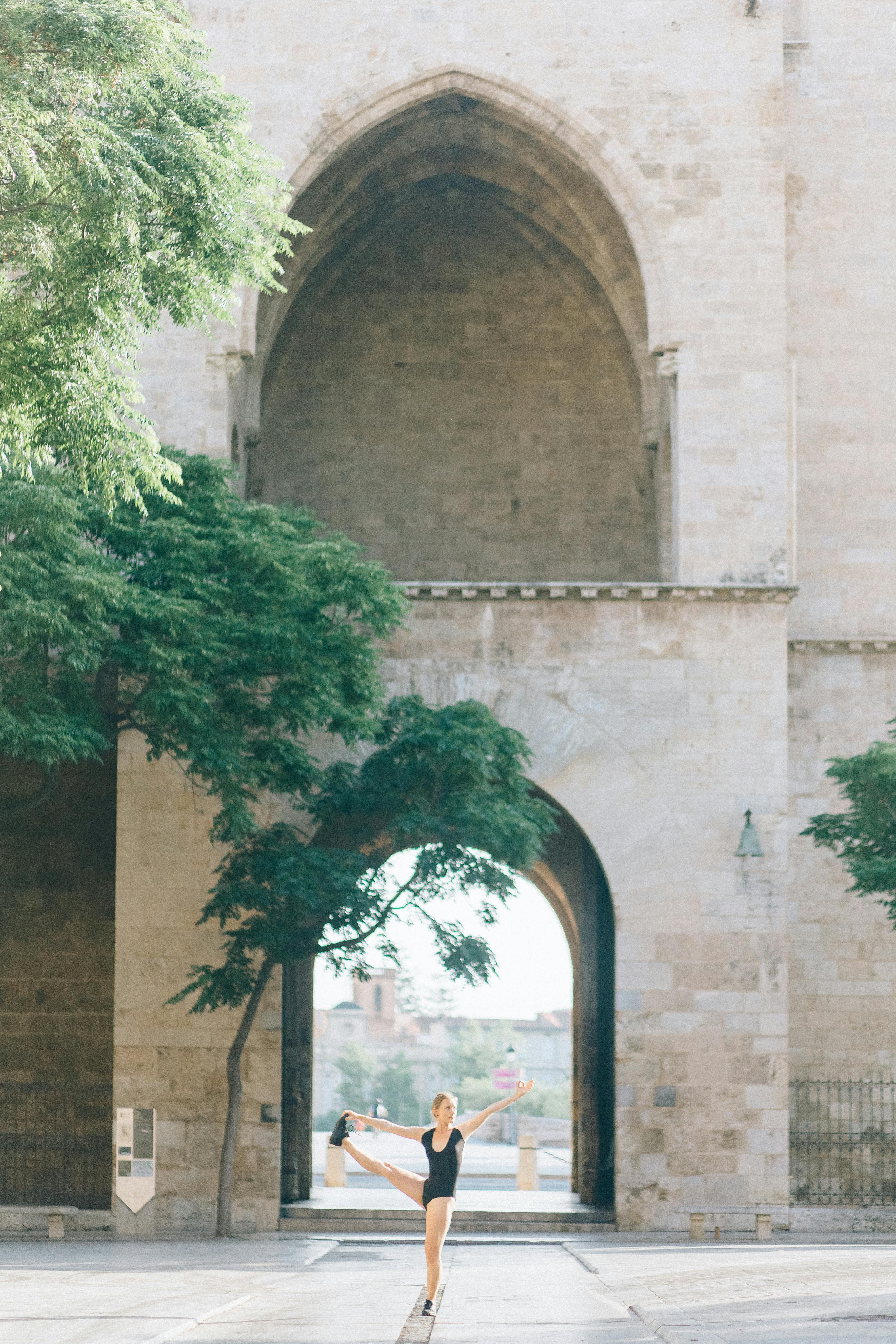 Which exercise reduces DHT?