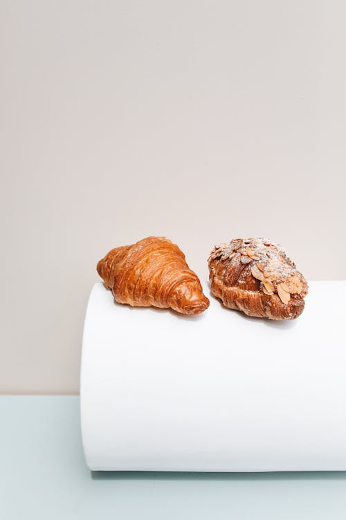 Gratis stockfoto met brood, croissants, eten