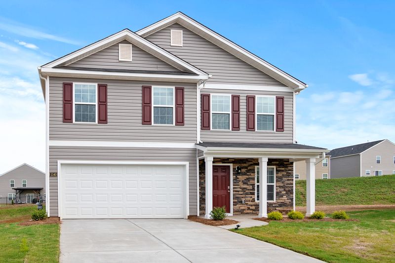 Residential homes in Clackamas neighborhood, Clackamas Oregon — suburban house exterior